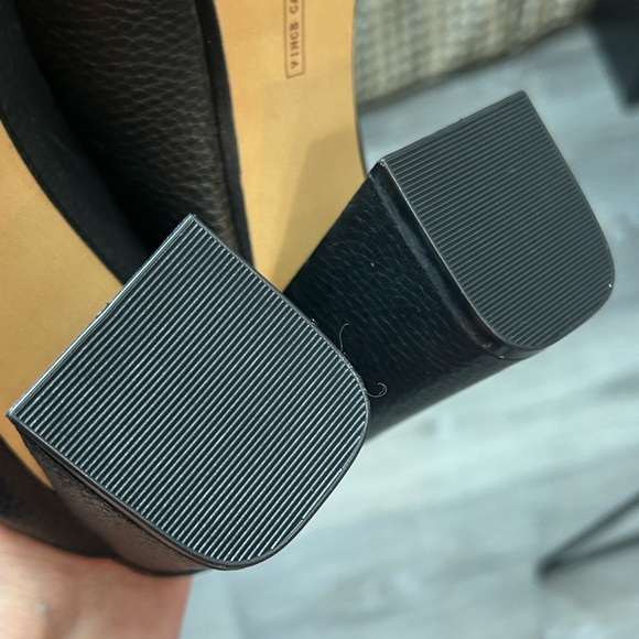 Vince Camuto Black peep toe Leather Heels - Picture 16 of 16